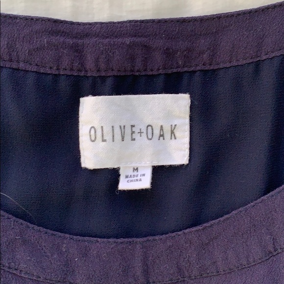 Olive + Oak Navy High-Low Blouse - Picture 2 of 3